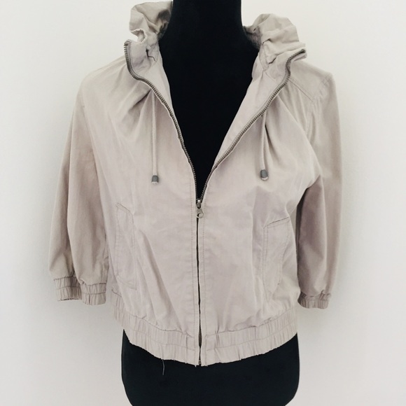 OLD NAVY Light Grey Cropped Jacket Ruffled Collar - Picture 1 of 7